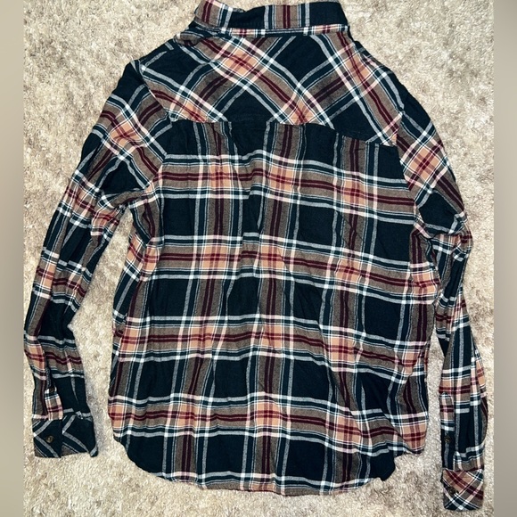 Women’s Flannel - Picture 3 of 3